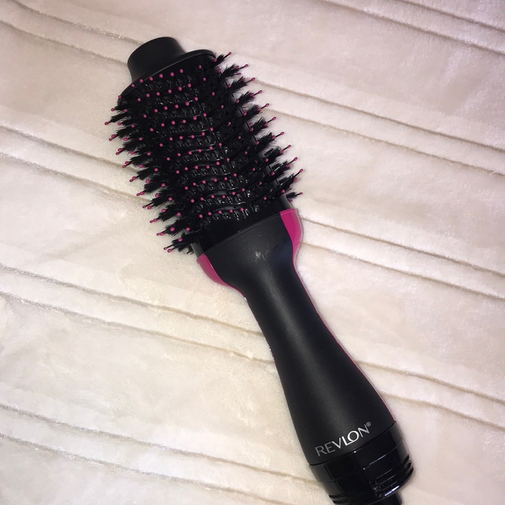 Revlon one step volume dryer